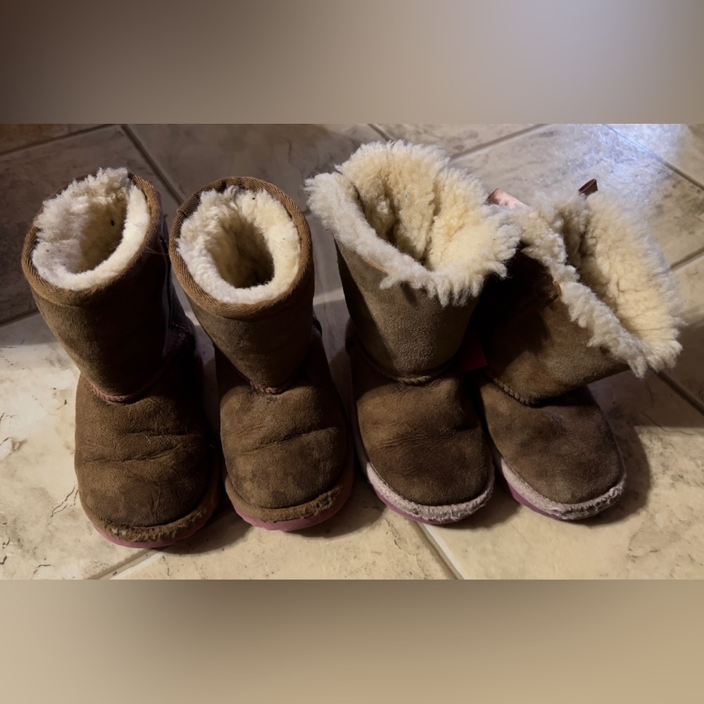 Two pair uggs size 8t